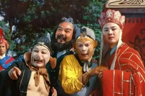 西游记西行路上最诡异的妖怪,悟空第一次被打残