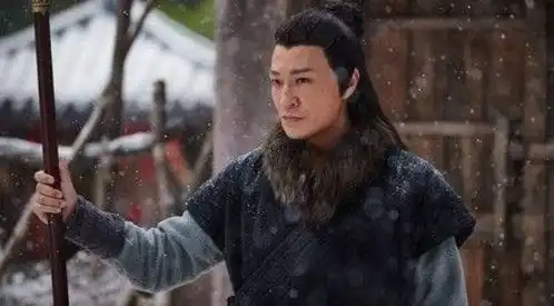 他是一代名将,死于万箭穿心,金庸给他编了个后人,武功天下第一