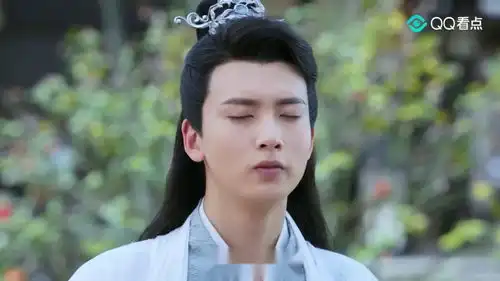 双世宠妃墨奕怀知道了八王爷和流觞要去看宅院,他又想出了什么办法