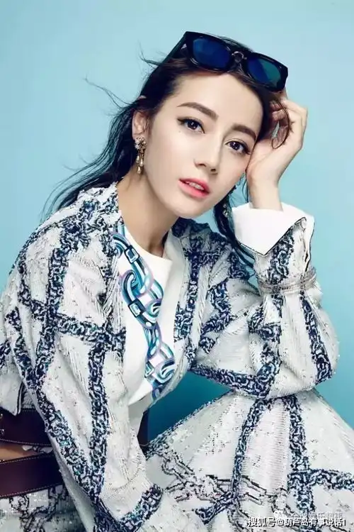 周渝民,因流星花园而成名,他与妻子喻虹渊,低调地幸福着
