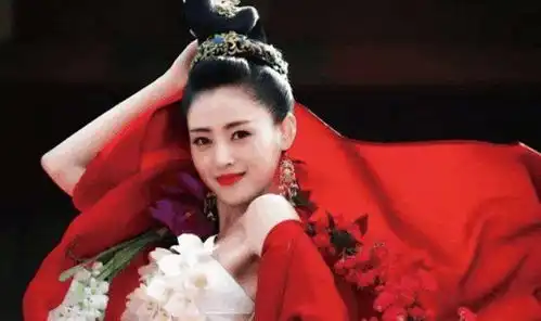 太子妃升职记单车变摩托的经典案例,剧组穷到剩一台漏电鼓风机
