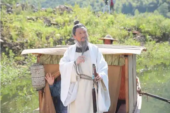 12.7中传礼堂看中传校友田伯平演绎诗仙李白