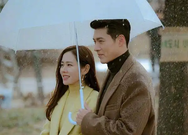 玄彬孙艺珍结婚爱的迫降cp成真,偶像剧照进现实太甜啦
