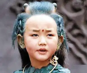 谁知道儿童剧小龙人主题歌的歌词
