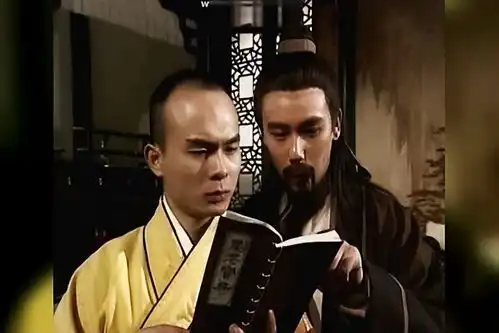 笑傲江湖林平之为报仇,把辟邪剑谱印个几万份,谁给他报仇

