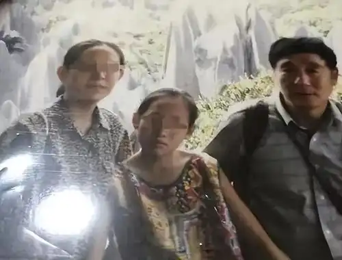 亿万富翁46岁时娶23岁娇妻,却在80岁因亲子鉴定被离婚,10亿家产遭平分