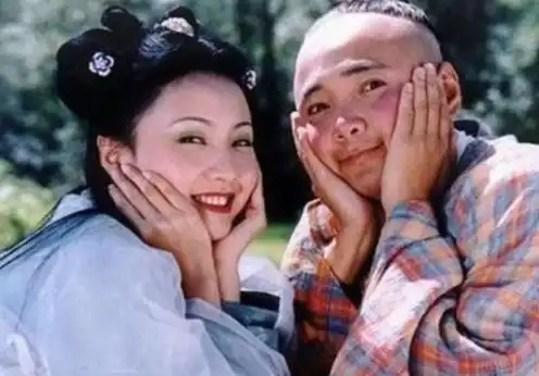 曾是有名的影后,为何选择不知名小演员如今老公逆袭票房30亿