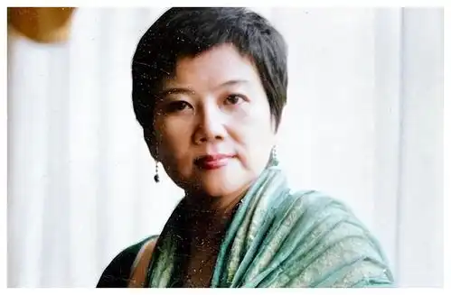 秦可卿演新版红楼梦引争议,独特演绎,引发关注