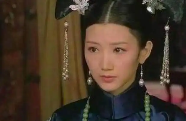 她是雍正最喜欢的妃子之一,结果雍正刚驾崩,乾隆就将她降为贵人

