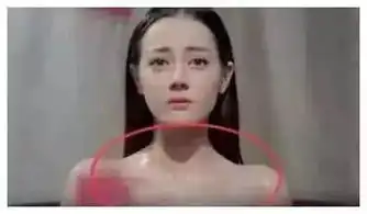 笑到胃疼的穿帮镜头子弹不够香烟来凑,女演员拍戏这么放得开
