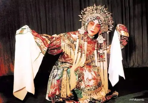 梅兰芳去美国演出,在列车上点了一份牛排,却弄出一个笑话