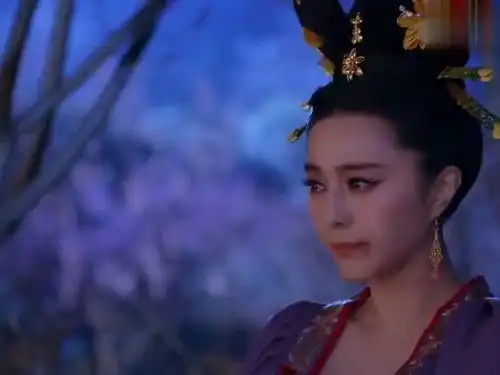 武媚娘传奇李牧想带媚娘远走高飞,媚娘认为是陷阱,让他赶紧走