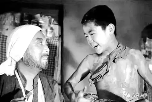 影戏小兵张嘎中嘎子安吉斯北大卒业,以后匿影藏形为哪般