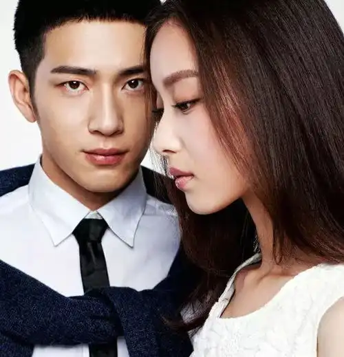 吃橘子的王传君,玩划拳的李易峰和后来的井柏然
