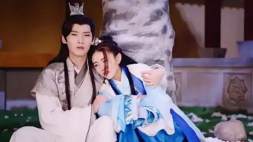 双世宠妃2曲小檀重回东岳大陆,结果被人认为是个疯子
