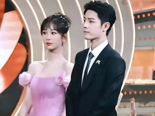 微博之夜海报引争议,c位无人撼动,顶流也只能靠边站