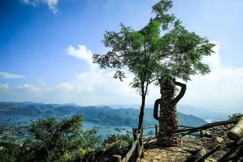 湖北旅游新发现国庆又添新去处,阳新仙岛湖天空之城唯美奇趣要你尖叫