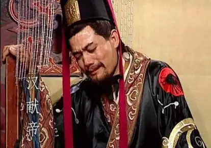 有人说,曹操是想当但确实不能当皇帝为什么你怎么看刘备孙权袁术袁绍三国汉朝诗人东汉汉献帝网易订阅
