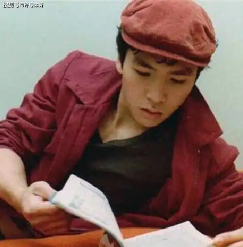 明星出道后都是被包装过的,出道前都是土土的,鞠婧祎让人涨见识