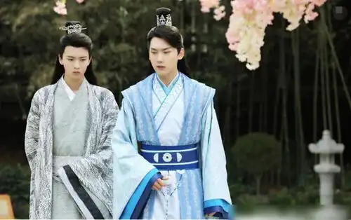 双世宠妃2现代八王爷,重回古代,与古代八王爷之间的故事
