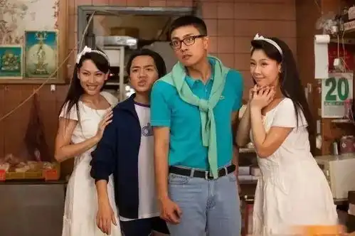 郑少秋女儿醉酒直播突然大哭,激动撕扯自己衣服,精神状况惹人忧