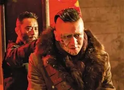 跑龙套12年无人问,却因为拉泡屎走红,被调侃为一泡而红
