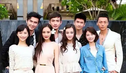 杨幂与嘉行分手,迪丽热巴成背后赢家
