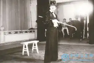 小丑不丑,滑稽演员要做杂家
