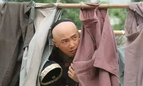 直隶总督李卫出身如何有人说他是乞丐出身,可实际却是个富二代
