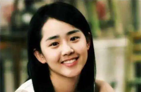 国民妹妹胖了关我什么事我们还是看看她的靓照吧