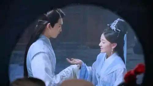 双世宠妃2小檀偷吃,被精分王爷逮到,墨连城太坏了