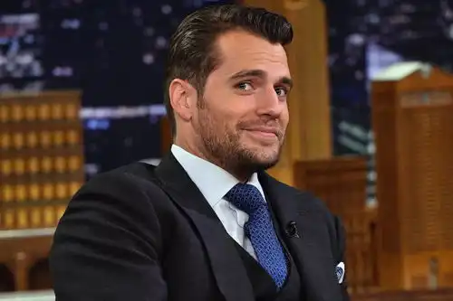 碟中谍6敢跟阿汤哥抢镜的,只有超人了