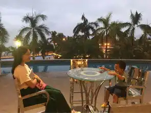 三亚双飞4日3晚自由行三亚亚龙湾假日度假酒店,亚龙湾性价比高的洲际旗下酒店享口碑泳池沙滩园林至沙滩一步之遥含接机
