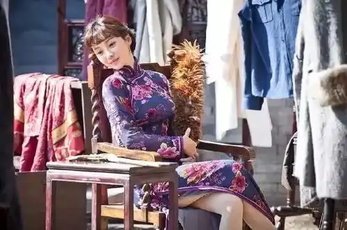 柳岩真空上阵,强迫症受不了,看了这张图才懂为什么痛斥她艳俗