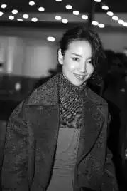 董洁激吻引讨论王大治为逼婚或潘粤明为官司