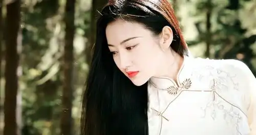 司藤开播,景甜双眼皮修复成功,柳叶眉让颜值上升两个度