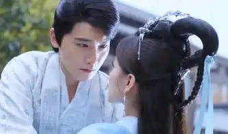 导演亲自试戏的样子,演员想笑又不敢笑