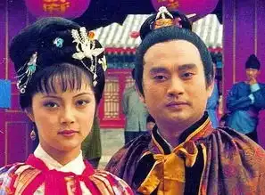 宝钗从小就是个小大人儿,而黛玉却一直都没长大,曹雪芹的良苦用心,你看懂了吗