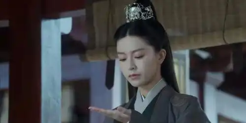 怎样的一个奇女子,能让徐骁躲到城外,让徐凤年想逃去武当
