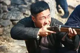 剧版红高粱热拍热血男儿张一强受瞩目
