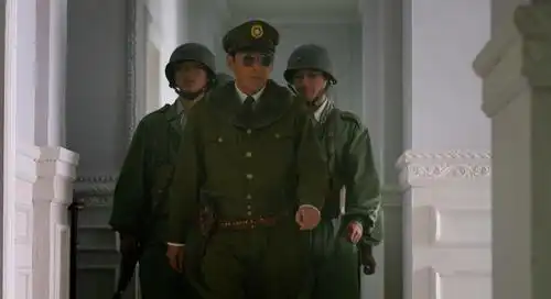 查看所有480张图片剧照235