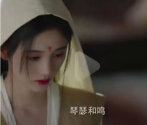 鞠婧祎被全网嘲,新剧造型撞衫彭小苒,演绑架戏像咬化妆棉,以为观众好骗