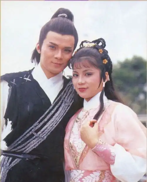 射雕英雄传中黄药师为何想把女儿嫁给欧阳克而不是郭靖