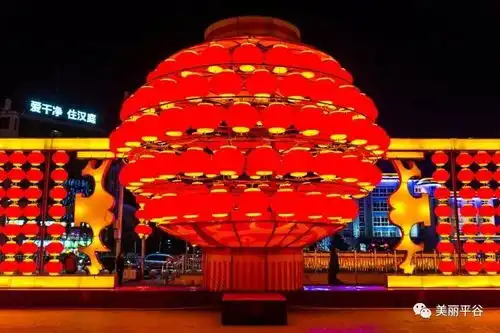 阿小哥摄影大红灯笼高高挂灯光璀璨旺旺年