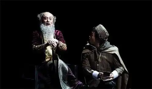 2017话剧哈姆雷特导演及设计介绍
