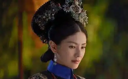 乾隆的后宫有多热闹,三个皇后五个皇贵妃,最后一个纯属划水