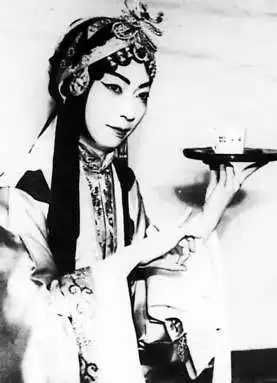 京剧名角百年饮茶趣闻
