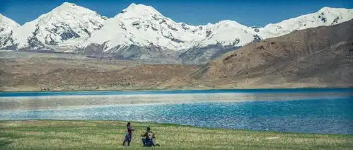 感悟李牧时不一样的歌舞,不一样的新疆故事
