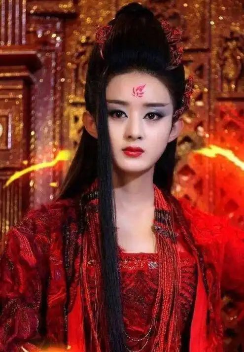 女明星的古装红衣造型,杨幂彭小苒惊艳十足,看到李沁瞬间路转粉