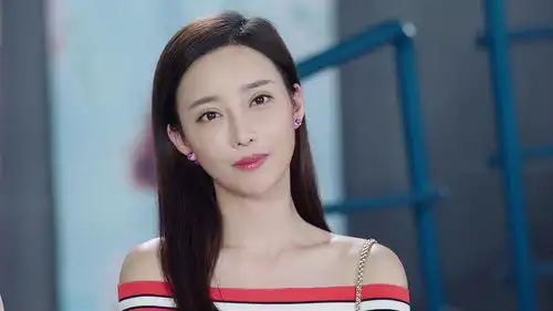 倾城时光选手表演被导师侮辱,美女看不下去了,直接上台怒骂
